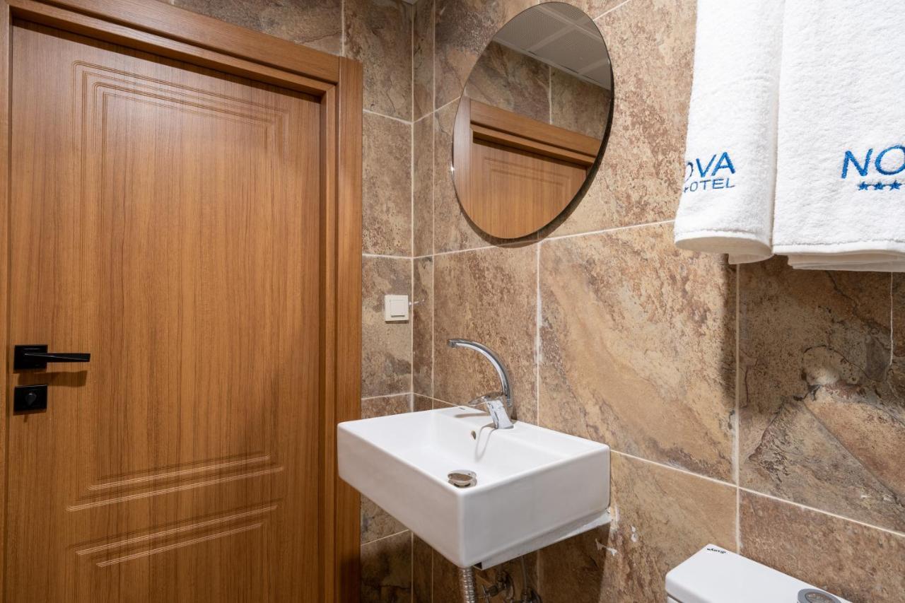 Istanbul Nova Hotel Bagian luar foto