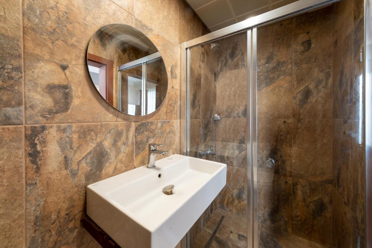 Istanbul Nova Hotel Bagian luar foto